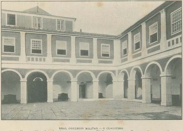 Claustro do Colégio Militar